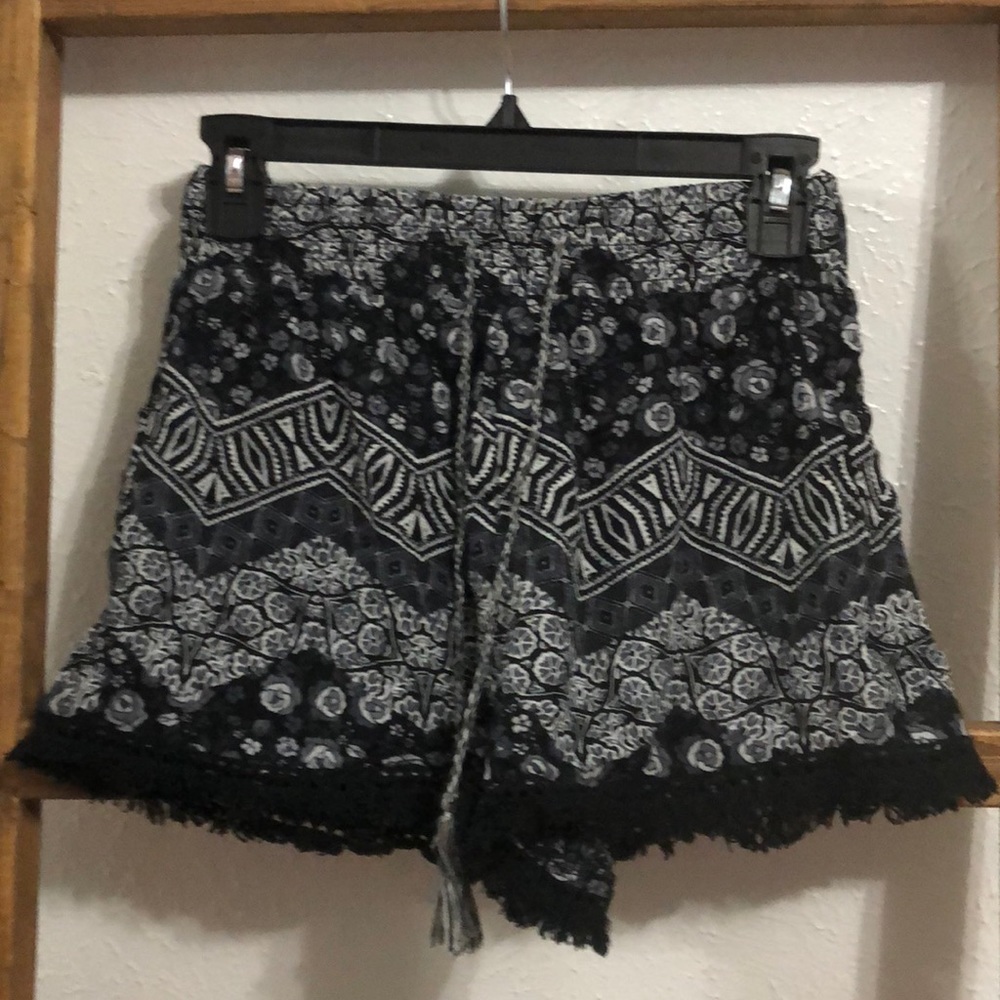 Mudd patterned shorts
